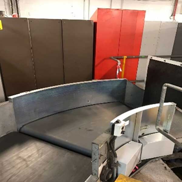 Curve di cintura per i sistemi di movimentazione bagagli aeroportuali Belt Curves for Airport Baggage Handling Systems