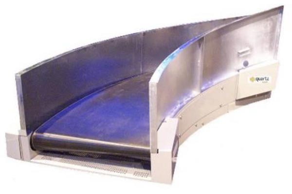 Formati di curve a nastro a spirale per l'integrazione nei sistemi di movimentazione bagagli degli aeroporti Spiral Belt Curve Formats for Integration Into Airport Baggage Handling Systems
