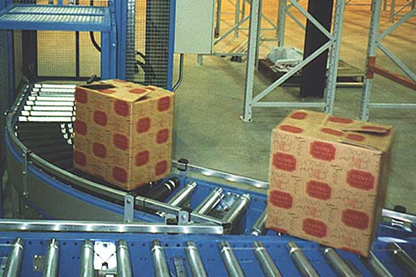 Sistemi di trasporto a pressione zero (rulli motorizzati) Zero Line Pressure (Motorised Roller) Conveyor Systems
