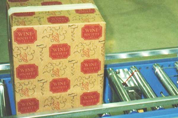 Sistemi di trasporto a pressione zero (rulli motorizzati) Zero Line Pressure (Motorised Roller) Conveyor Systems